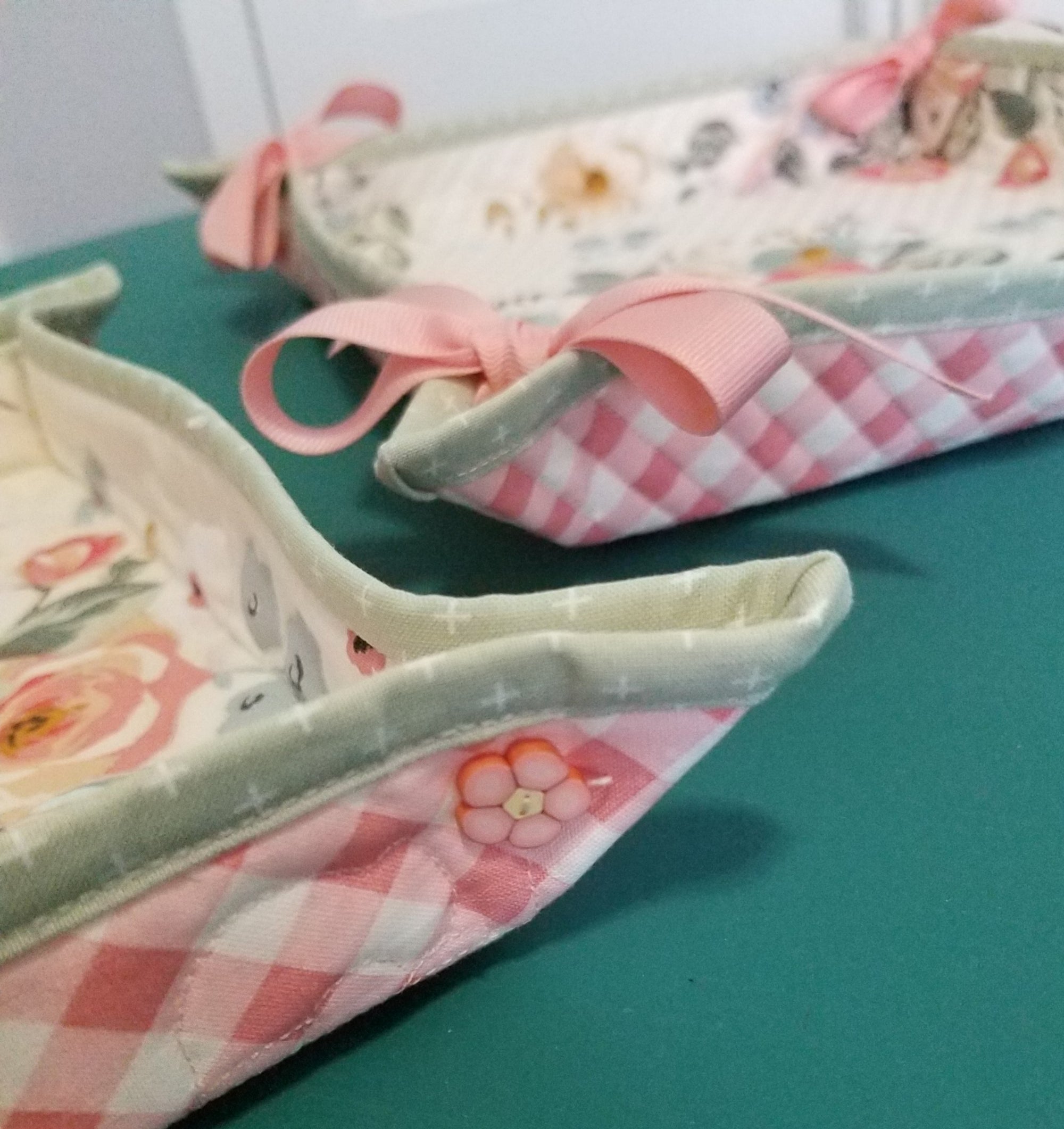 Flat-Out Fabulous! Tray <BR>(A Free-Motion Mastery in a Month Pattern)